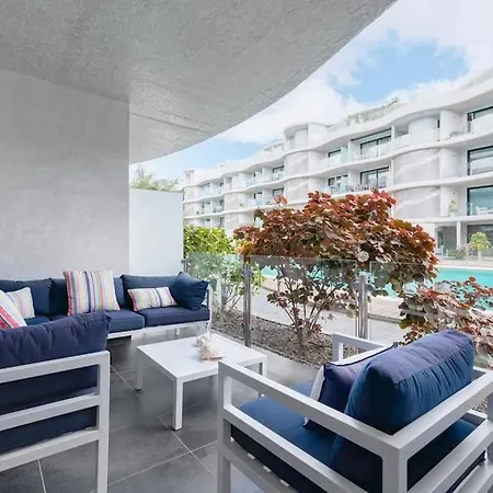 Ground Floor Luxury Апартаменты *